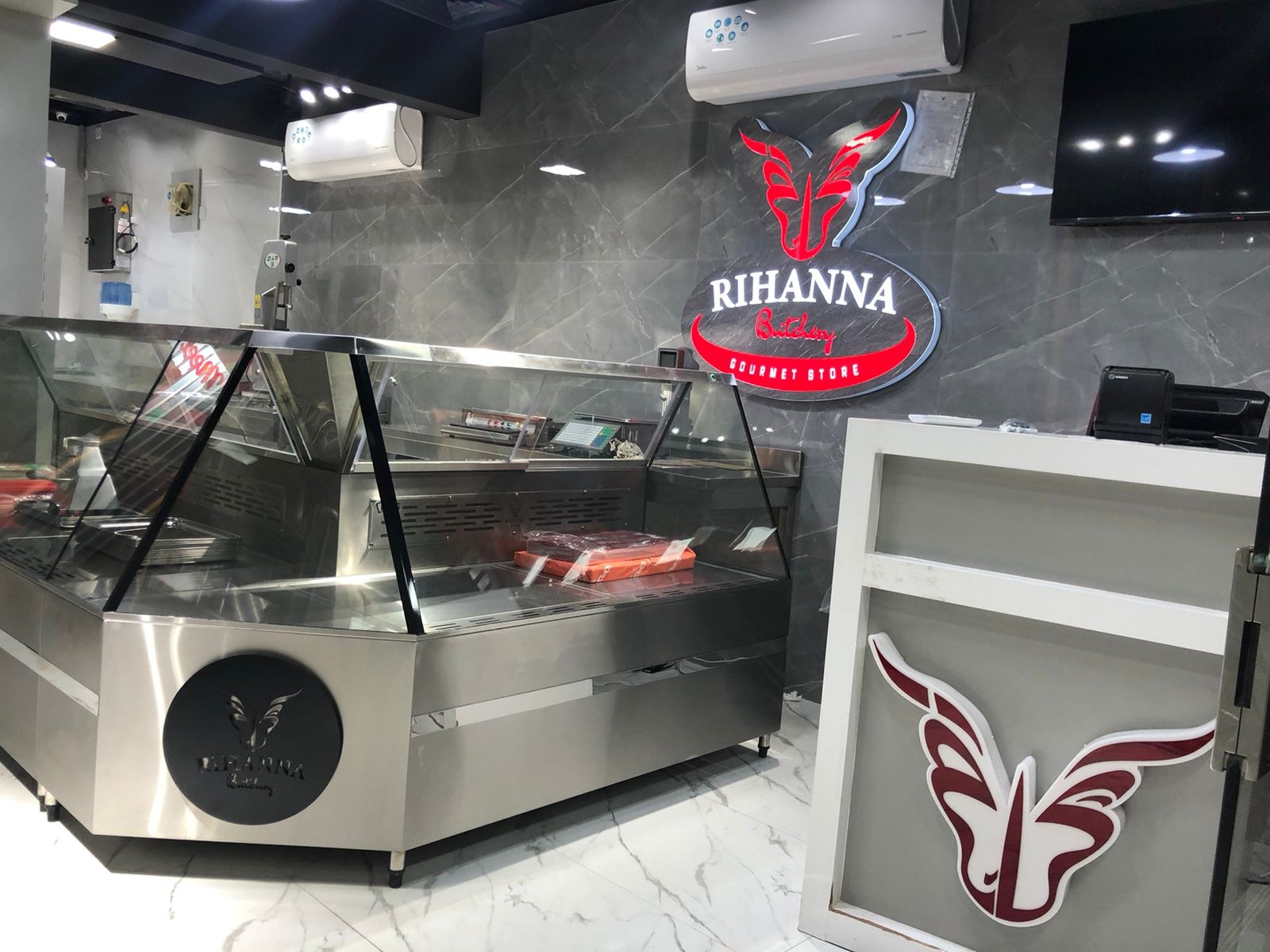 Rihanna Meat — Project details and work in progress